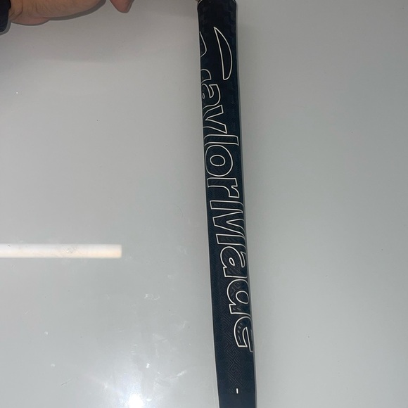 TaylorMade putter grip - Picture 1 of 4